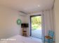 G&icirc;te &agrave; Coti Chiavari, Le Grand Ajaccio, Corse du Sud, labellis&eacute; G&icirc;tes de France : la chambre avec le lit en 160 dans l'annexe