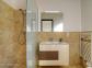 G&icirc;te &agrave; Tizzano, Grand Valinco, Corse du Sud, labellis&eacute; G&icirc;tes de France : une salle d'eau attenante &agrave; 1 chambre &agrave; l'&eacute;tage