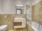 G&icirc;te &agrave; Tizzano, Grand Valinco, Corse du Sud, labellis&eacute; G&icirc;tes de France : une salle de bain attenante &agrave; la chambre au rez-de-chauss&eacute;e