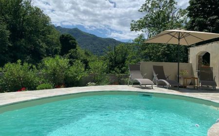 Gîte à Valle d'Alesani, la Côte orientale, Haute-Corse, labellisé Gîtes de France : la piscine Gite n °61811 Valle-d'Alesani - Corse - Gîte à Valle d'Alesani, la Côte orientale, Haute-Corse, labellisé Gîtes de France : la piscine