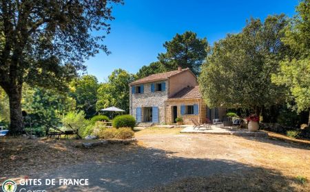 Gîte à Lévie, le Sud Corse labellisé Gîtes de France : la bâtisse Gite n °20201 Levie - Corse - Gîte à Lévie, le Sud Corse labellisé Gîtes de France : la bâtisse